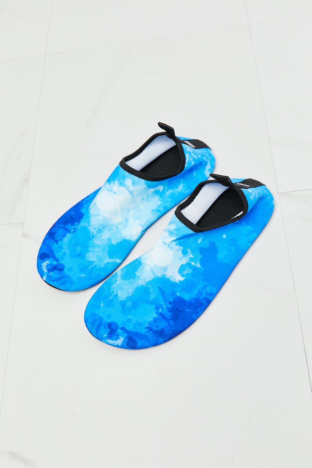 MMshoes On The Shore Water Shoes in Blue - OMG! Rose